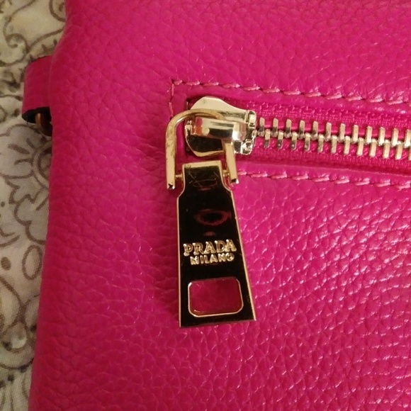 Brand New Never Used Prada Cross Body Bag - Picture 2 of 7